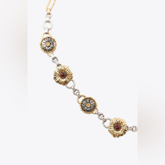 NWOT. Zara Golden/Silver Combined Flower Chain Belt